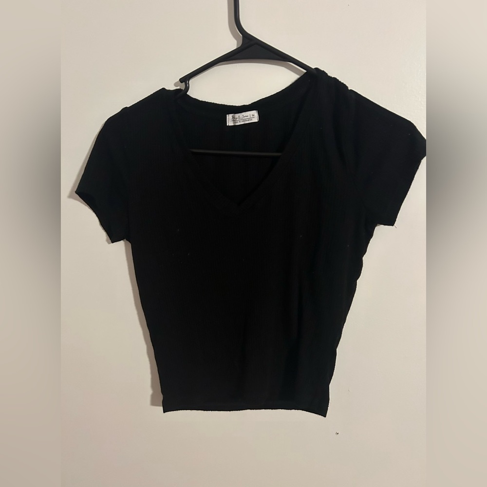 Short sleeve crop top. Size medium.